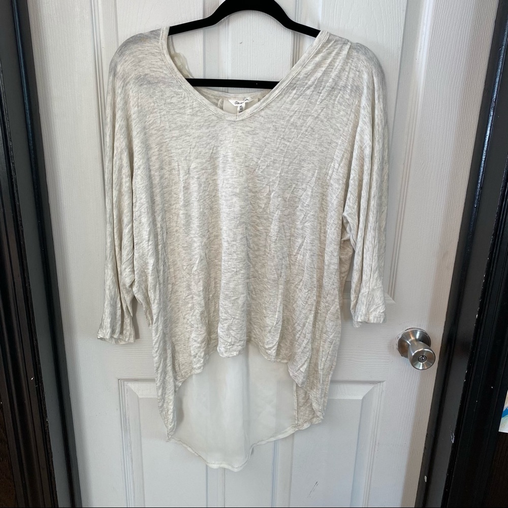 Areo Quarter Length sleeve top